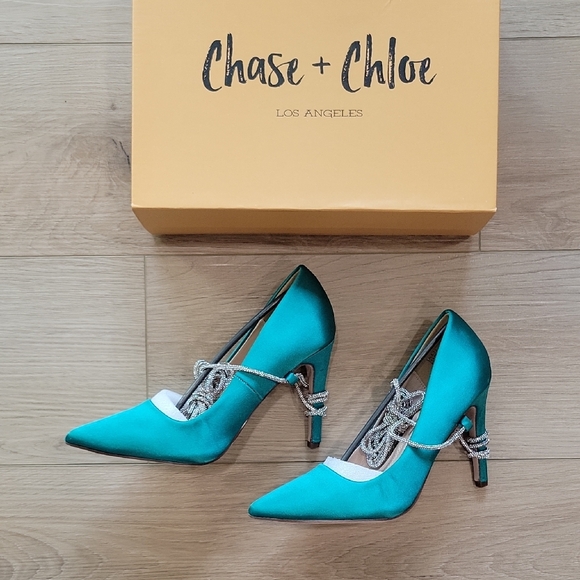 Chase + Chloe Turquoise Heels with Silver Accents - Picture 2 of 13